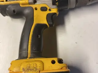 Dewalt boreskruemaskine m moment og slag