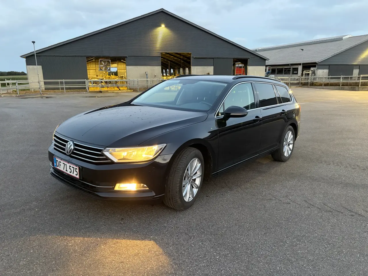 Billede 1 - Velholdt VW Passat 2.0 TDI DSG6
