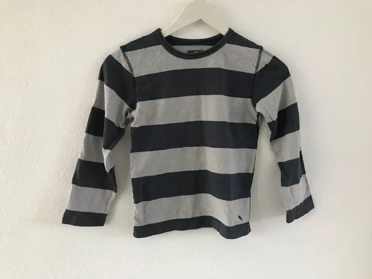 Billede 1 - Bluse str.122/128