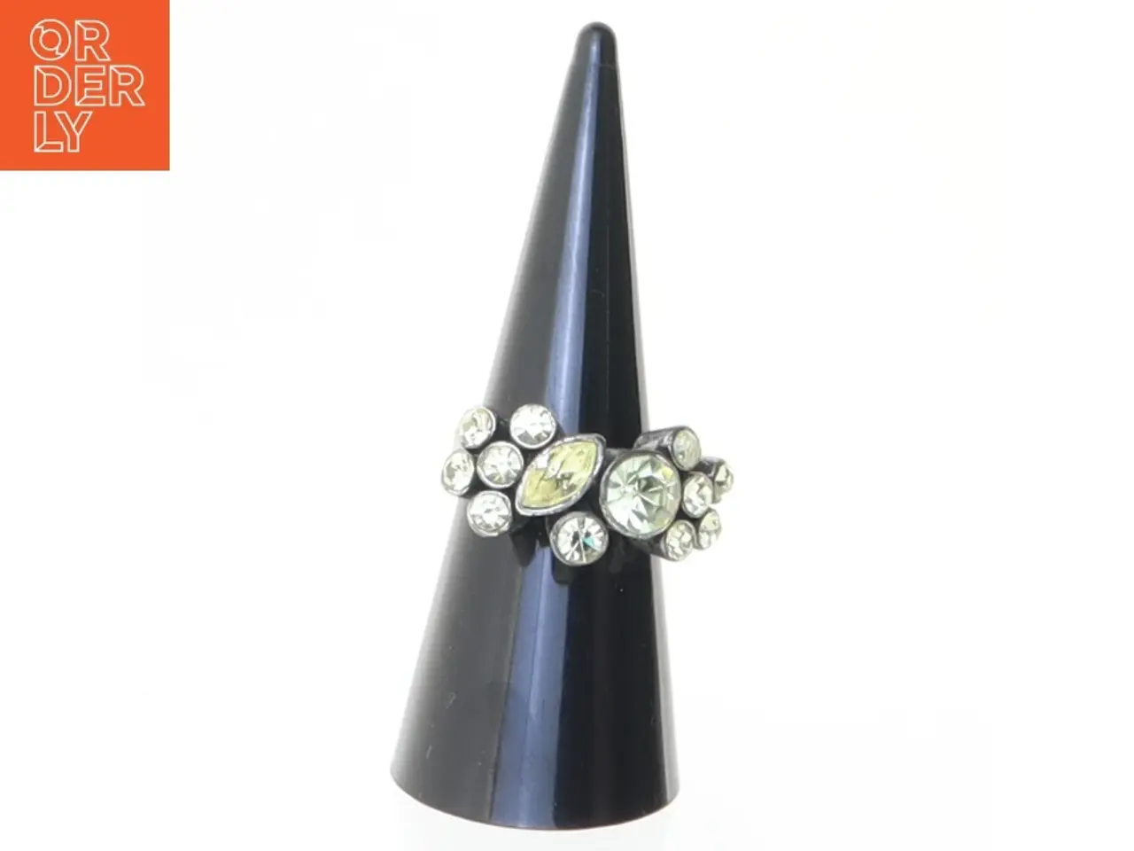 Billede 3 - Vintage ring med sten (str. 53)