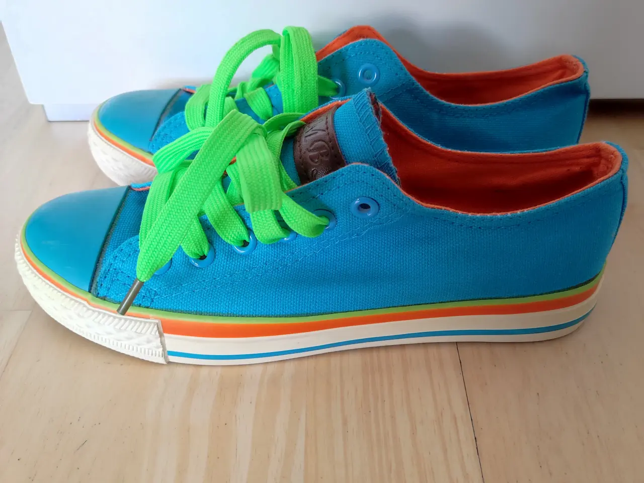 Billede 4 - MBS sneakers str.37
