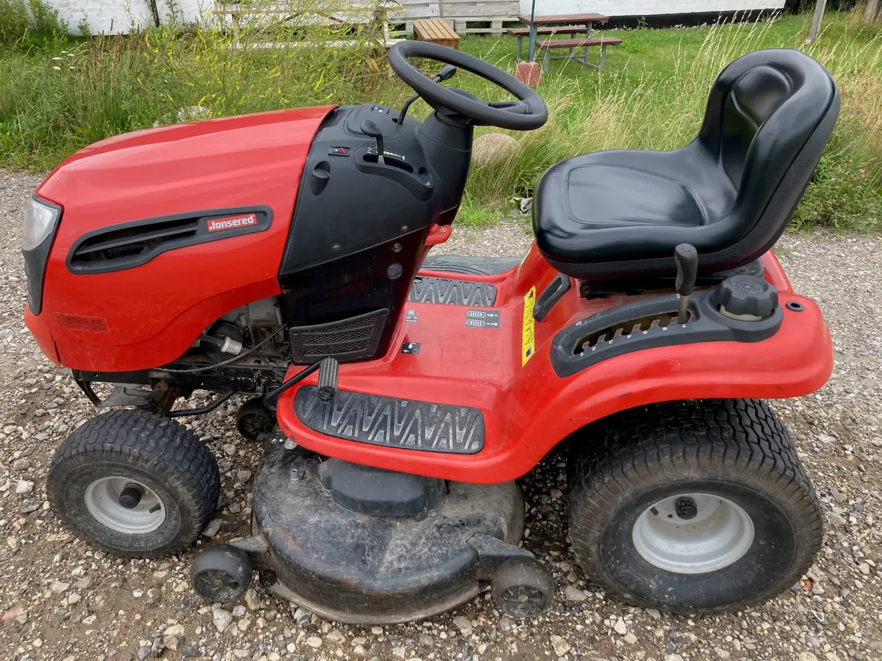 Billede 1 - Jonsered LT2320 A2 havetraktor