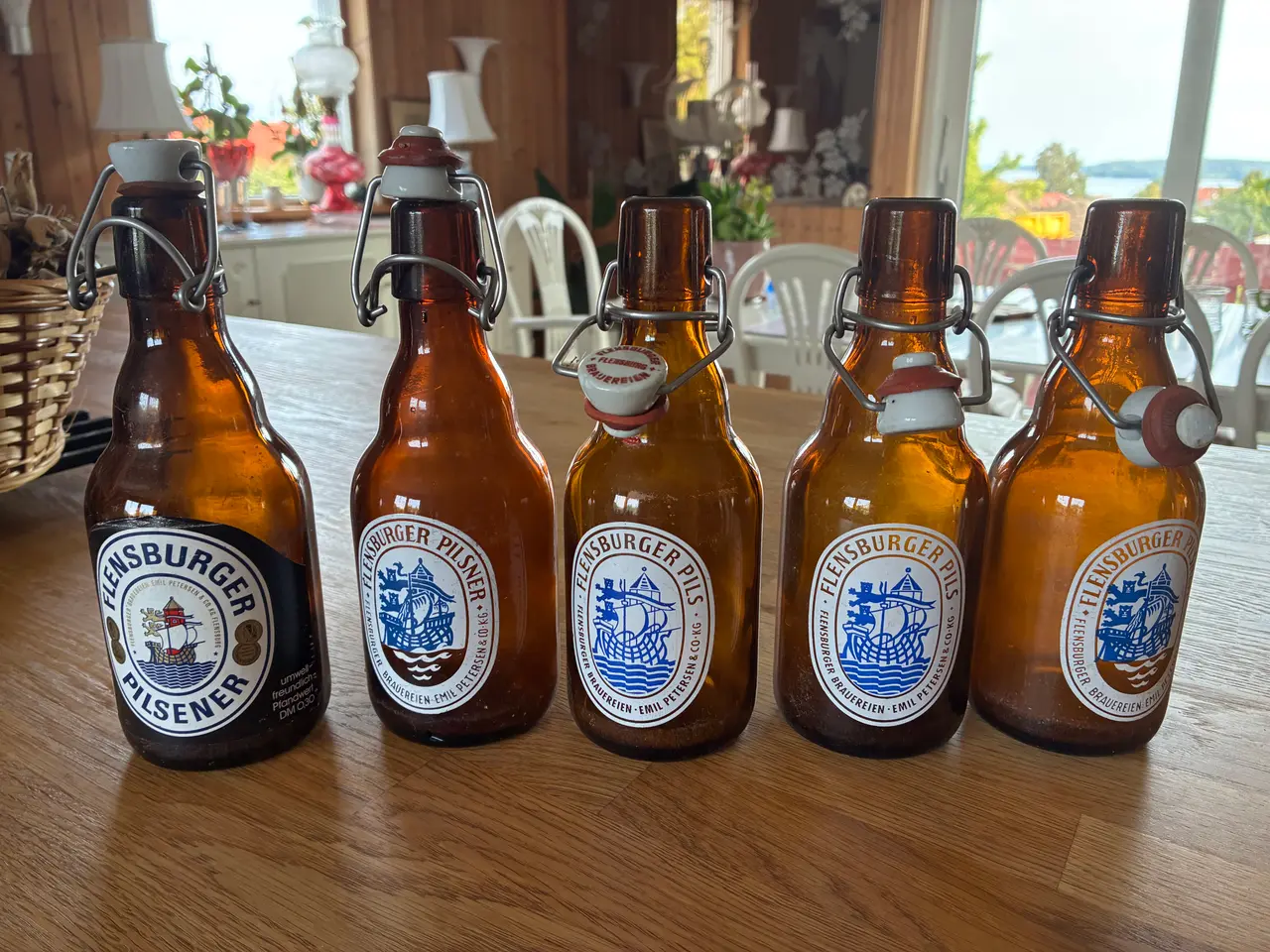Billede 1 - 5 flakser med patentlukning til saft