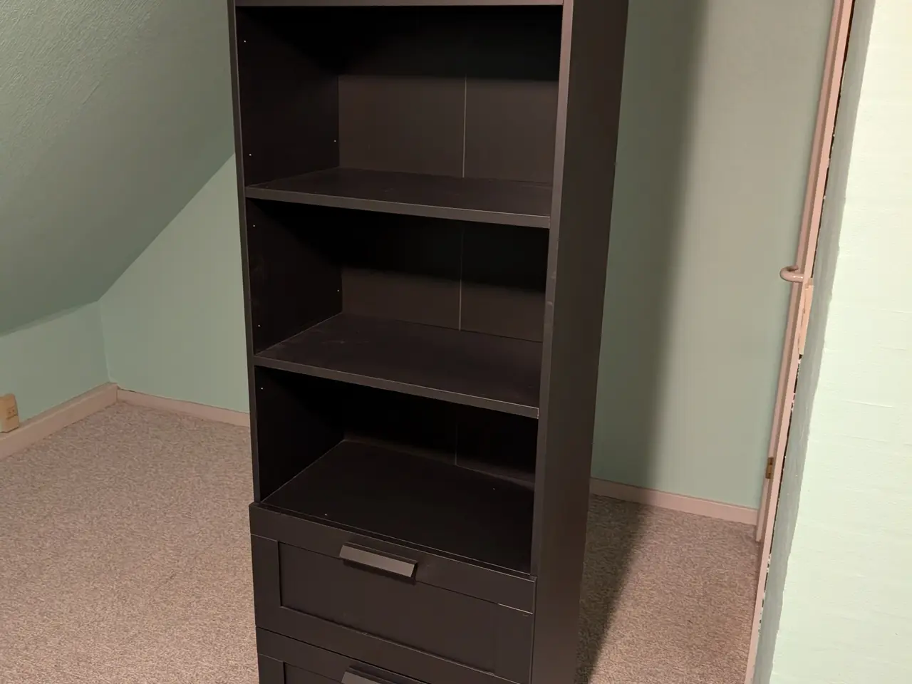 Billede 1 - IKEA reol i sort