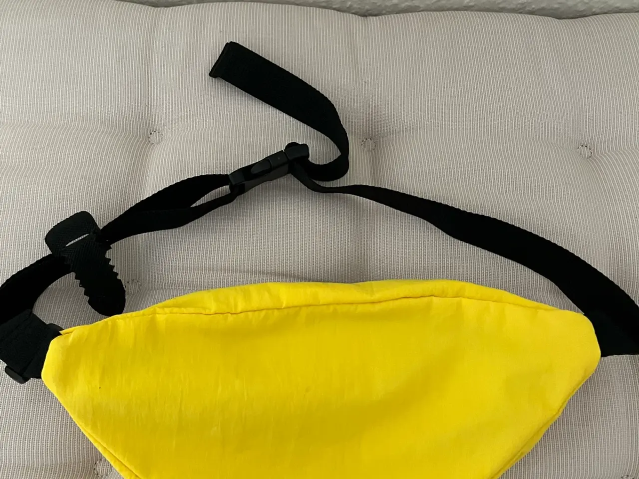 Billede 2 - Pikachu bæltetaske i stof