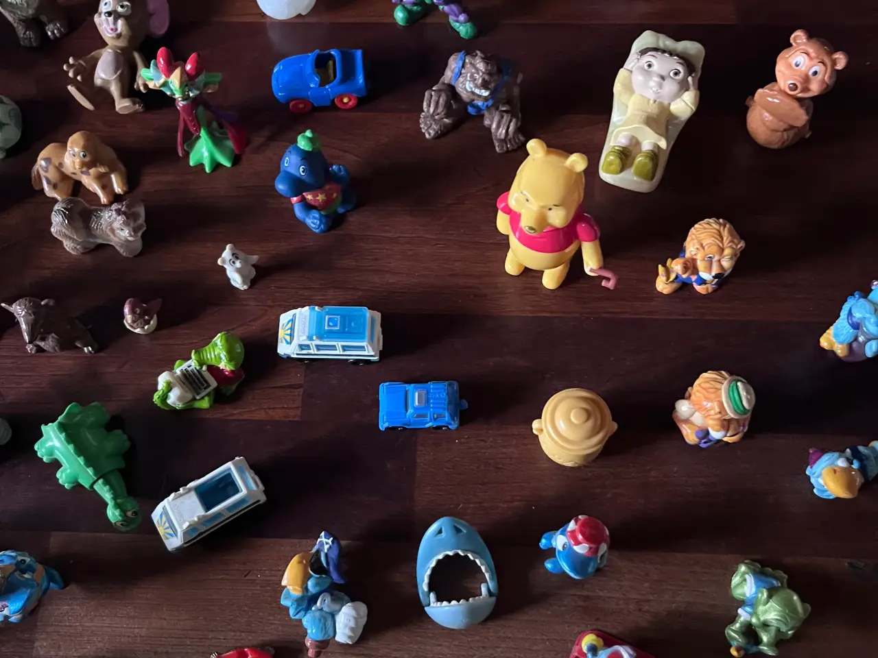 Billede 8 - Små “Kinderæg” figurer.