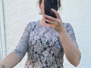 Blonde trøje med 3/4 ærmer