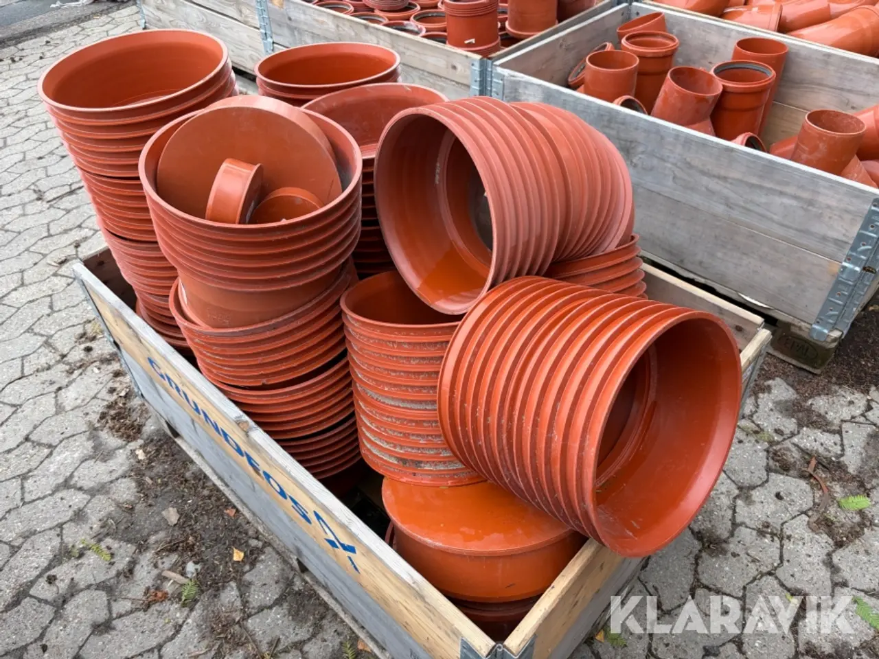 Billede 4 - Assorterede kloak og afløbsrør - cirka 23 dele