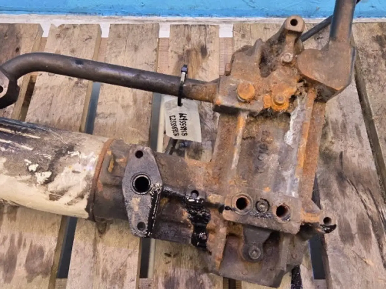 Billede 5 - SisuDiesel 84CTA-4V Oliekøler 836855522