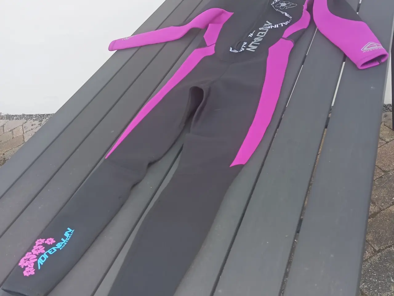 Billede 4 - Våddragt pige model i pink. NYPRIS