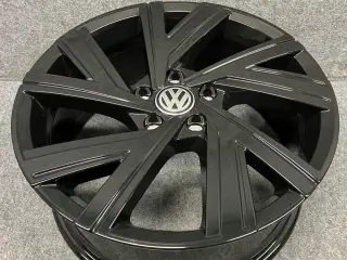 ALUFÆLGE VW GOLF 8 BERGAMO 5H0 18"