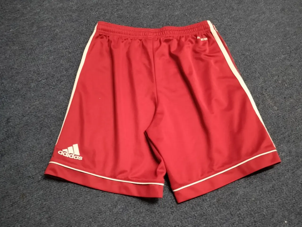 Billede 2 - Pæn og god sports shorts 