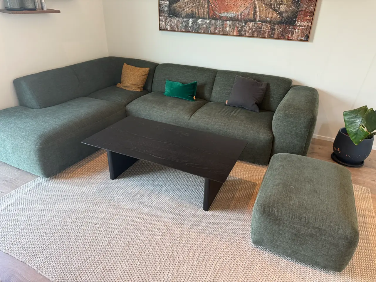 Billede 4 - Lækker mørkegrøn sofa med chaiselong og puf