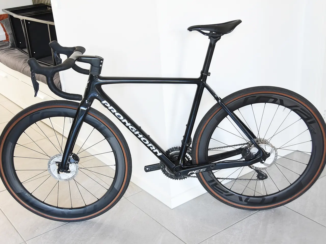 Billede 2 - carbon gravelcykel som ny