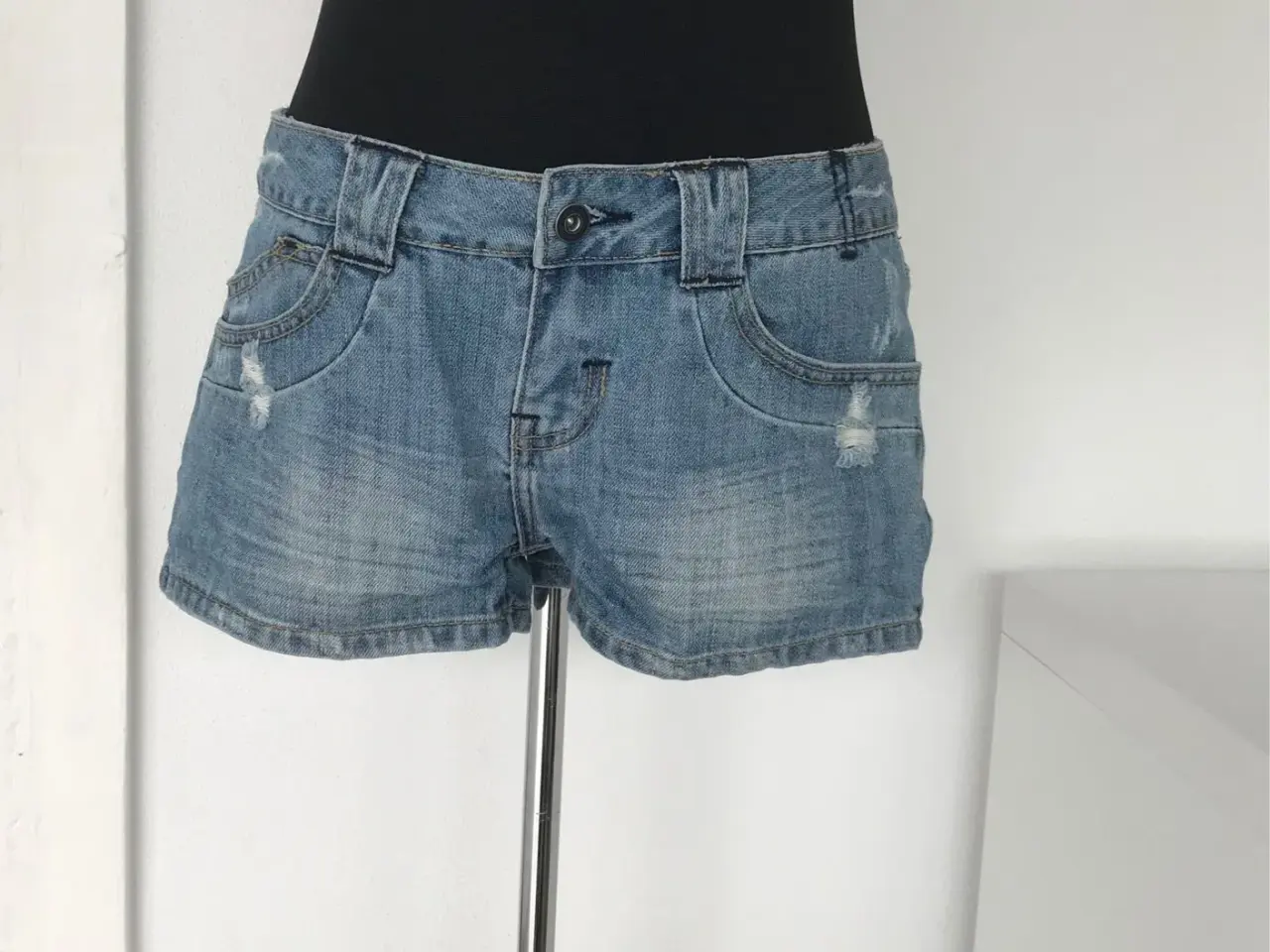 Billede 1 - Shorts str.27