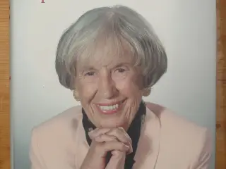Lise Nørgaard, et portræt af Søren Pind