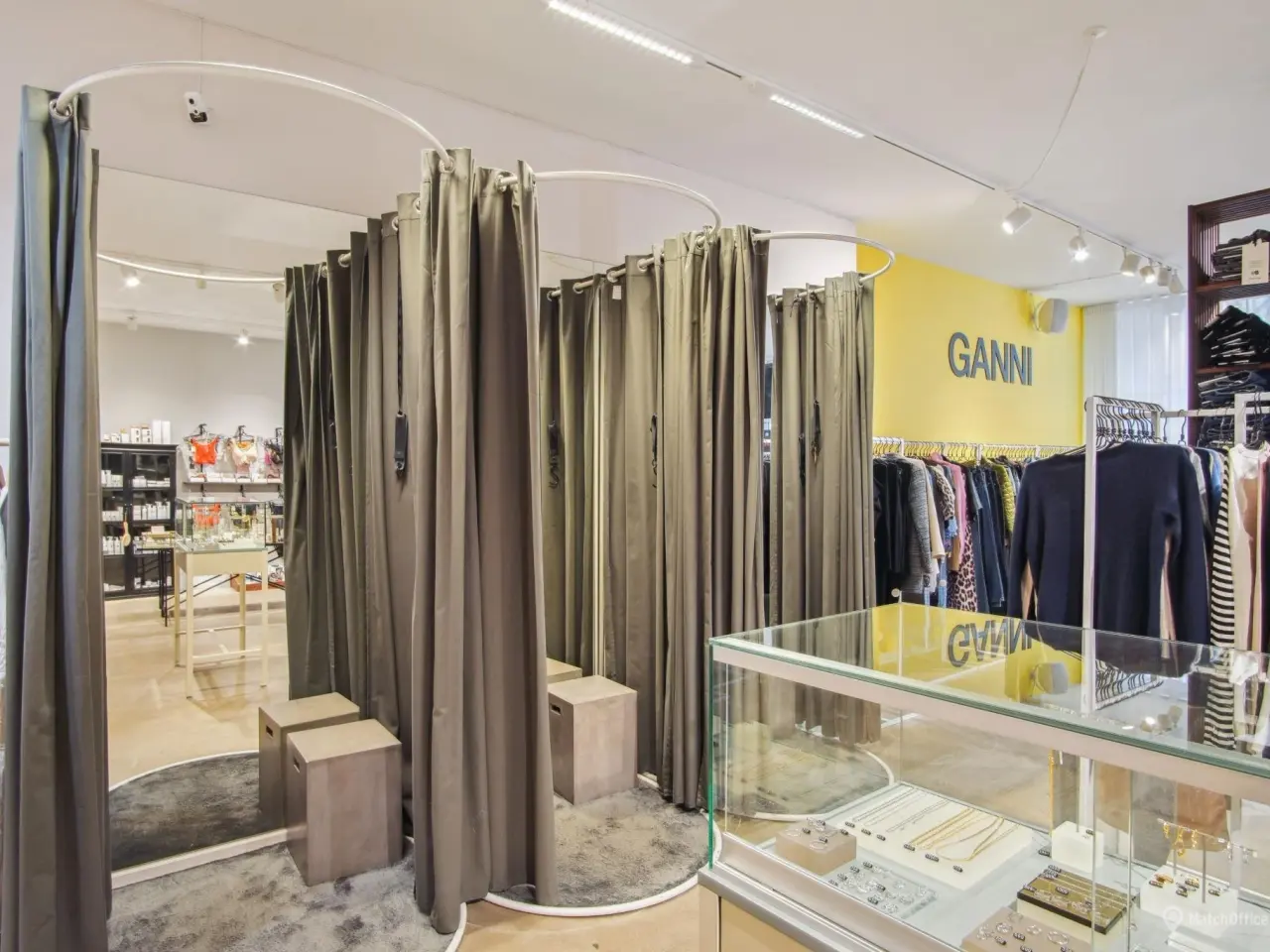 Billede 5 - Attraktivt butikslokale med god placering i gågaden.