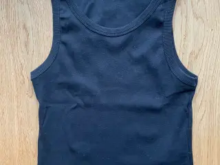 Bruuns Bazaar top