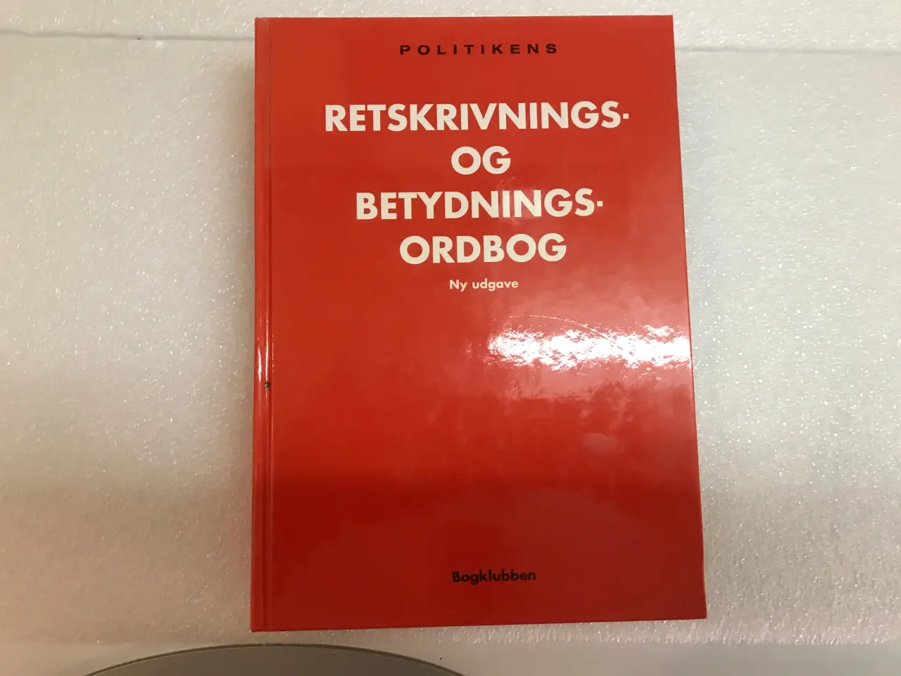 Billede 1 - Retskrivnings og Betydningsordbog + Gads Leksikon.