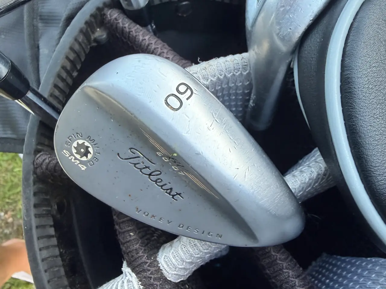 Billede 14 - Titleist golfbag med jernsæt, hybrid og putter