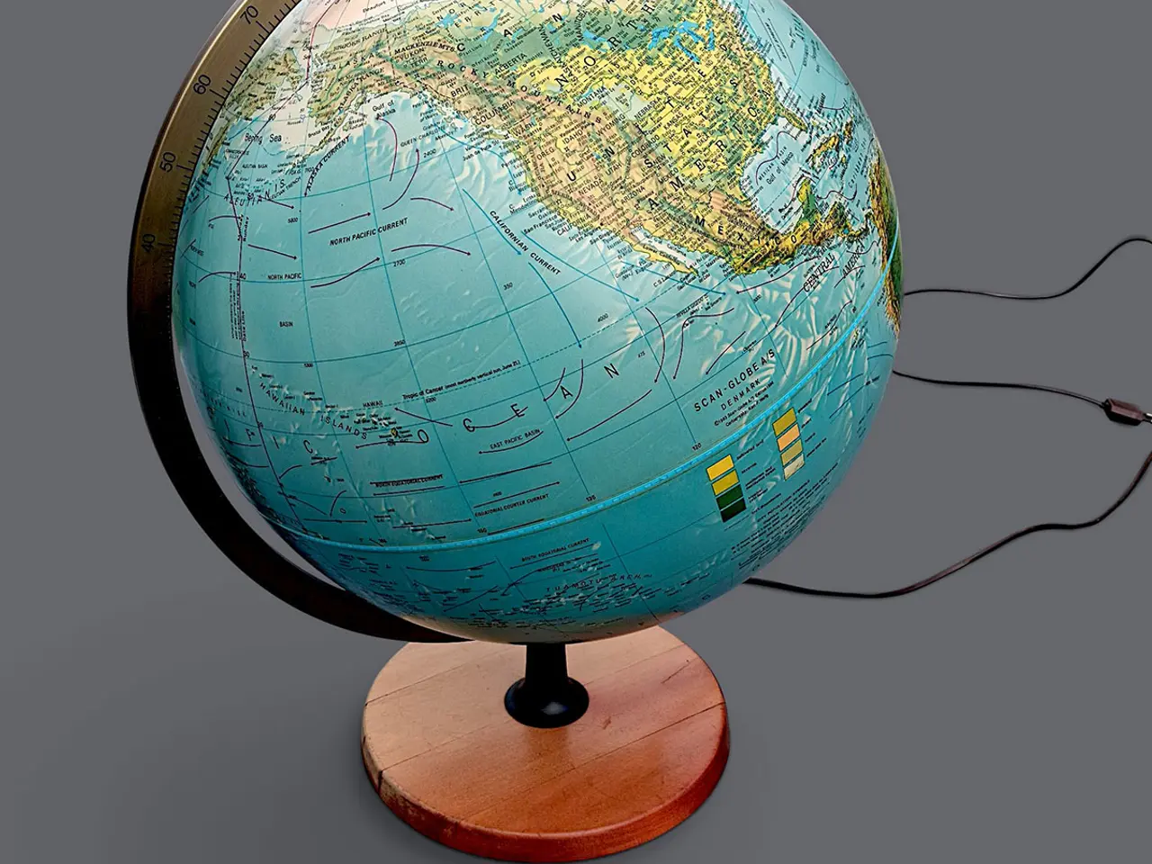 Billede 1 - Stor Scan-Globe Type 4002 med lys og træfod