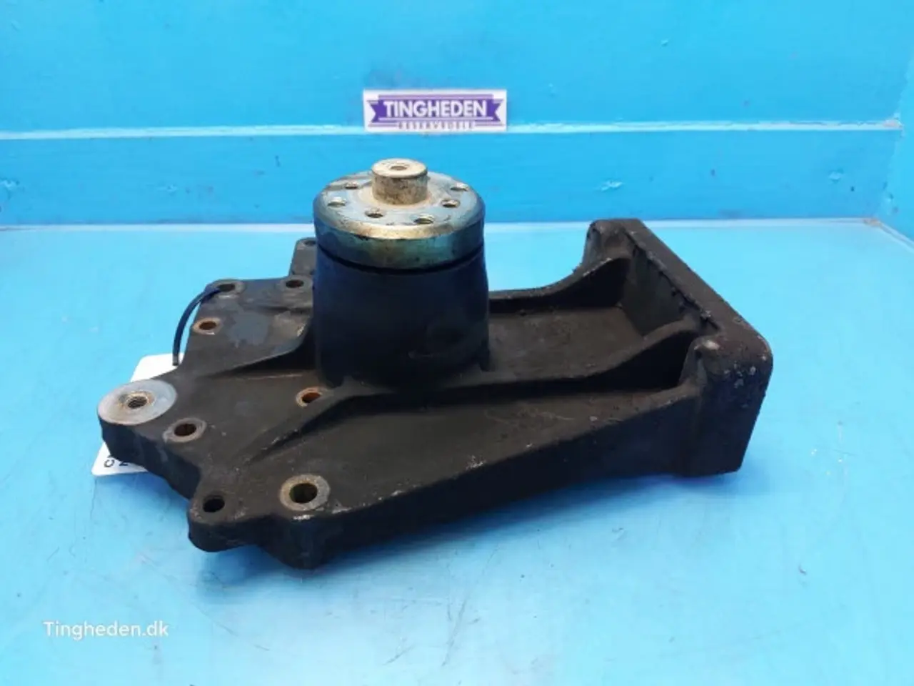 Billede 9 - Iveco F4DFE414Z Beslag Motor 5802200601