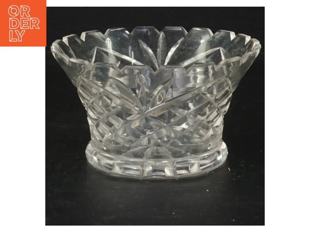Billede 1 - Glasvase med diamantmønster (str. Ø 14 cm)