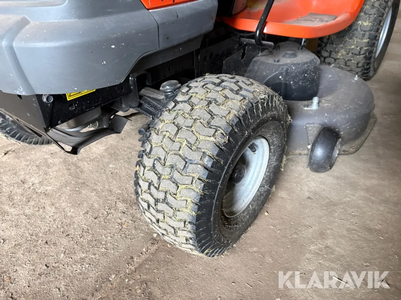 Billede 9 - Græsslåmaskine Husqvarna TS 142L