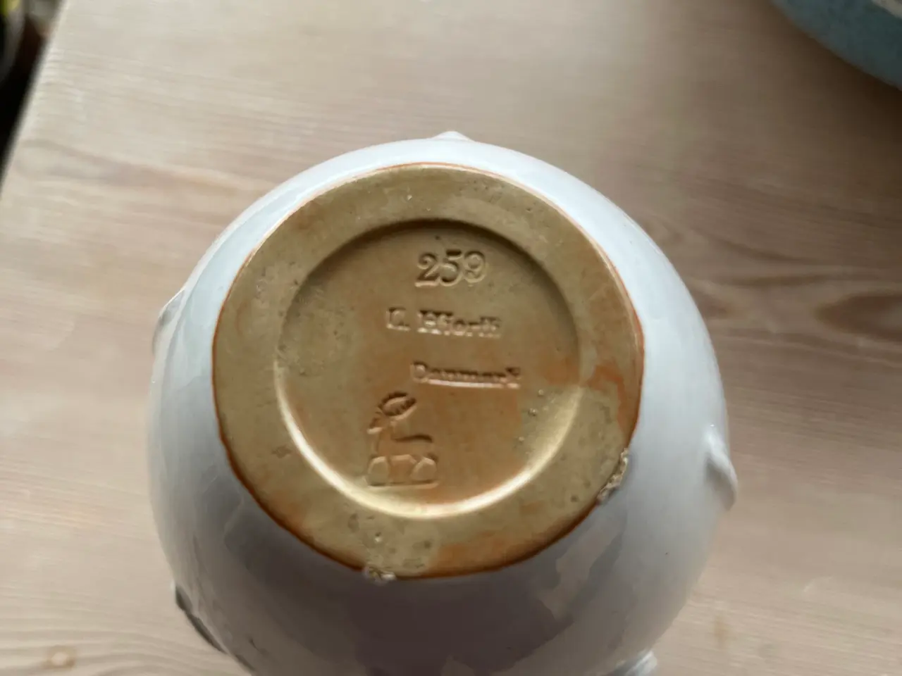 Billede 4 - L. Hjorth kande/vase nr. 259