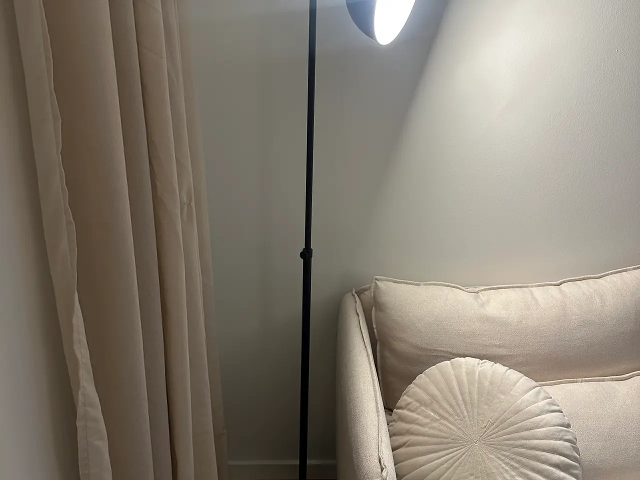 Billede 3 - Studio Gulvlampe i mat sort