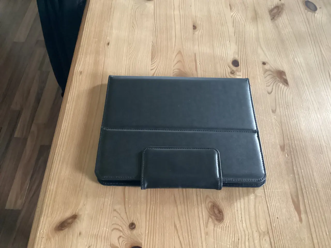 Billede 2 - iPad Cover / Taske Til Papire.