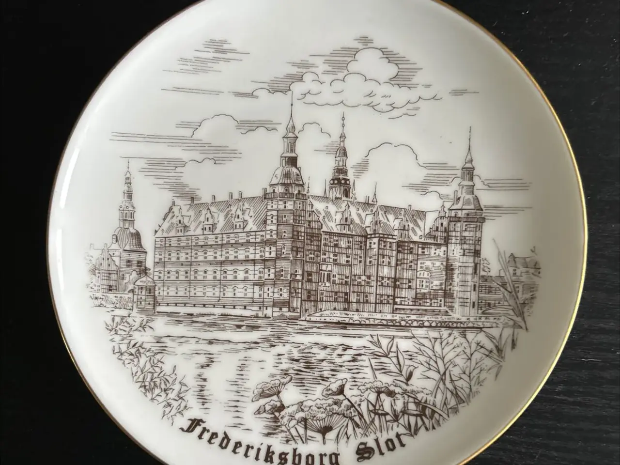 Billede 1 - B&G platte nr 3921 Frederiksborg Slot