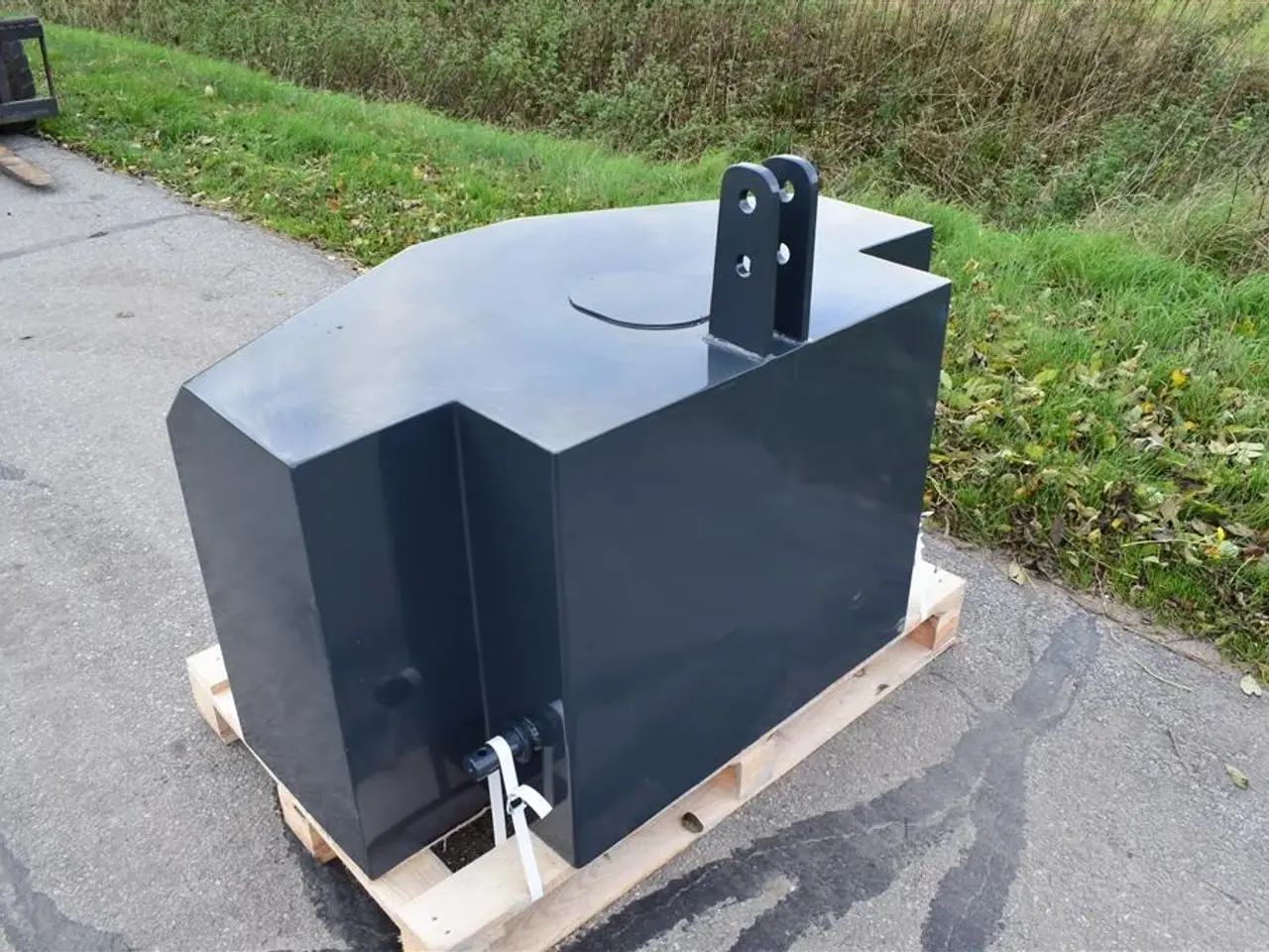 Billede 4 - - - - 1200 kilo J-Maskiner