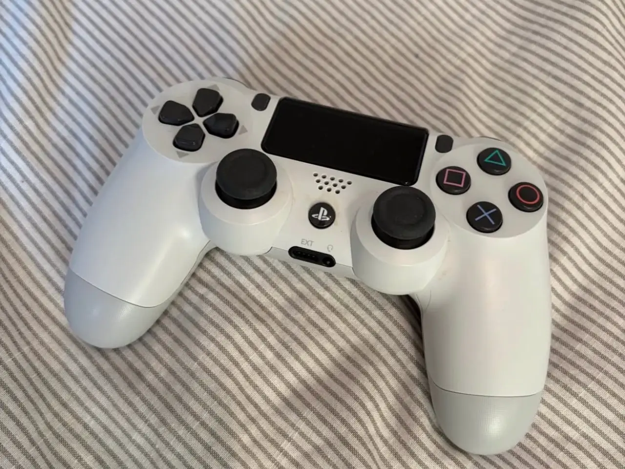 Billede 2 - Ps4 slim + 2 controller