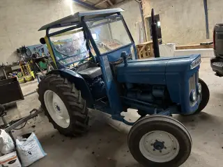 Fordson super dexta inkl. tipvogn