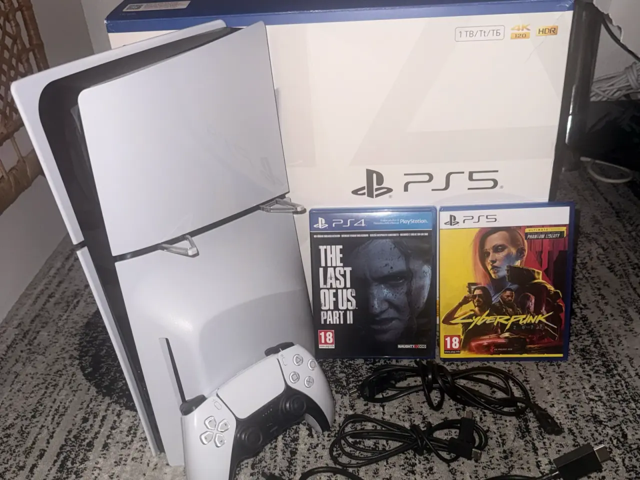 Billede 1 - Playstation 5 Slim med disk & 2 spil