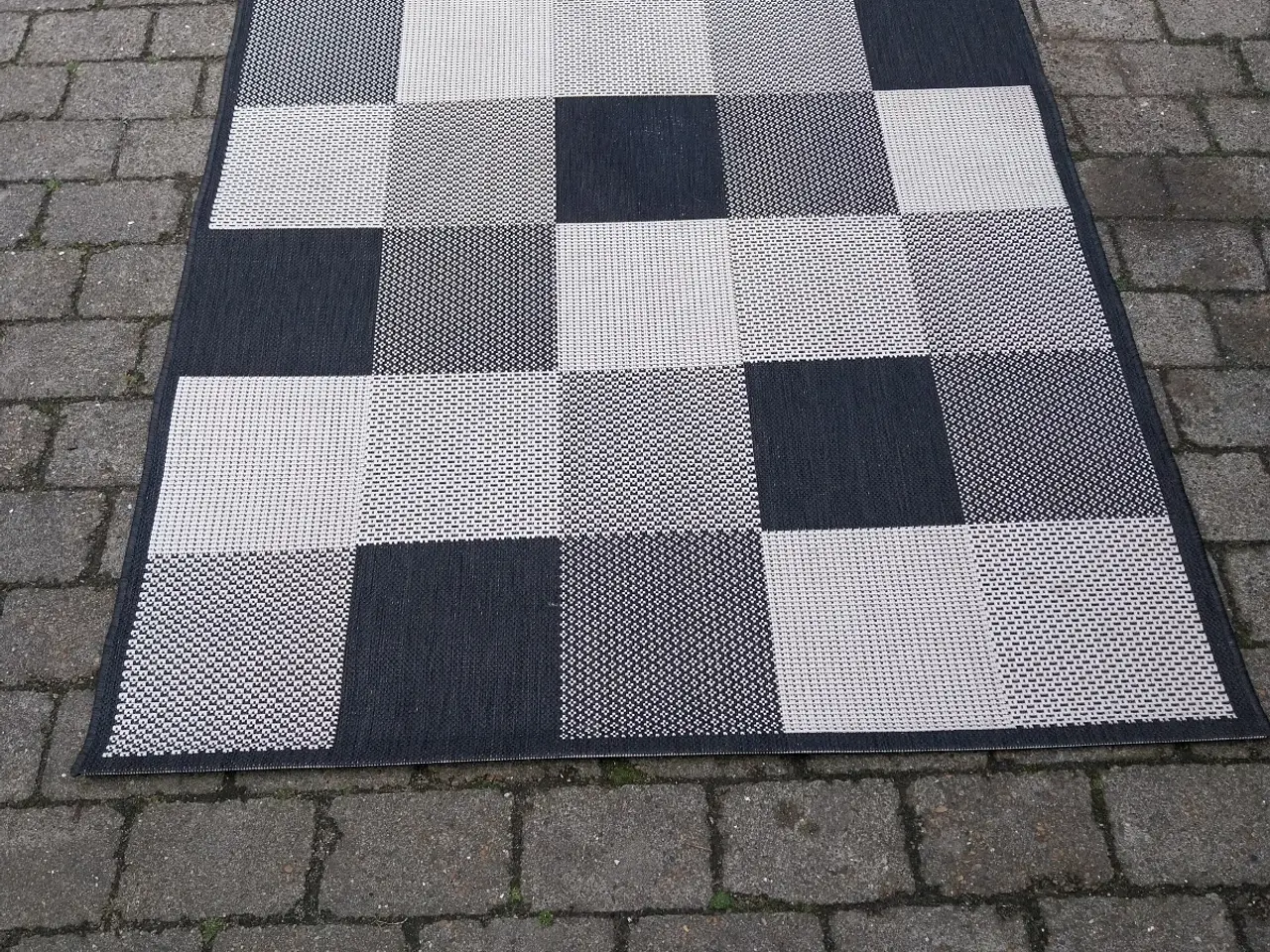 Billede 5 - Gulvtæppe 194 x 132 cm