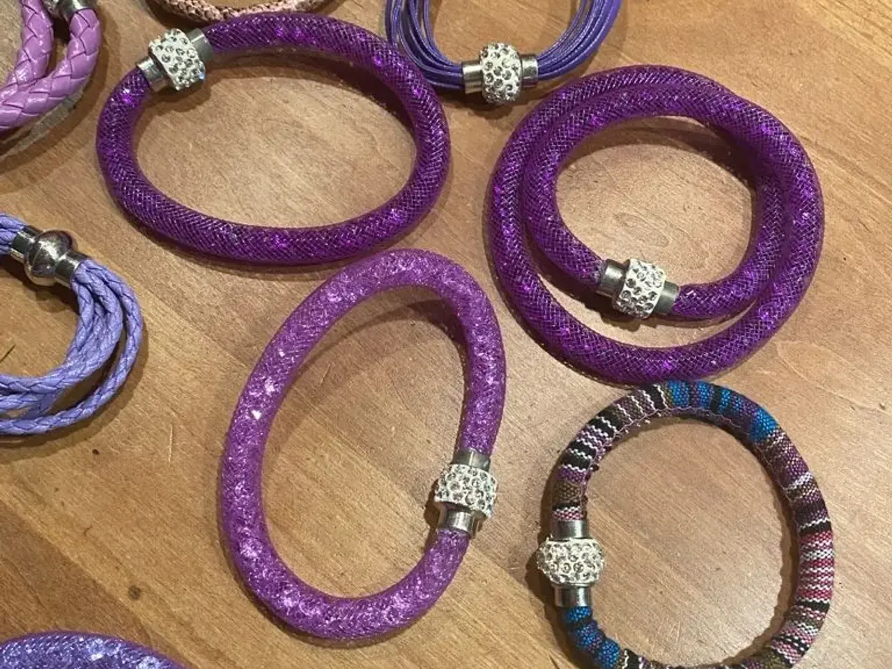Billede 7 - Lilla armbånd