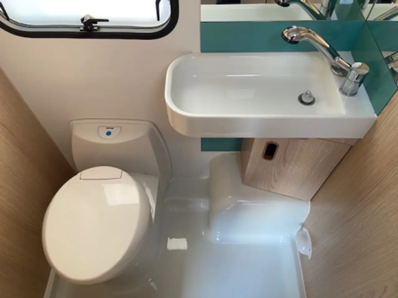 Billede 10 - Adria Aviva 400 DK