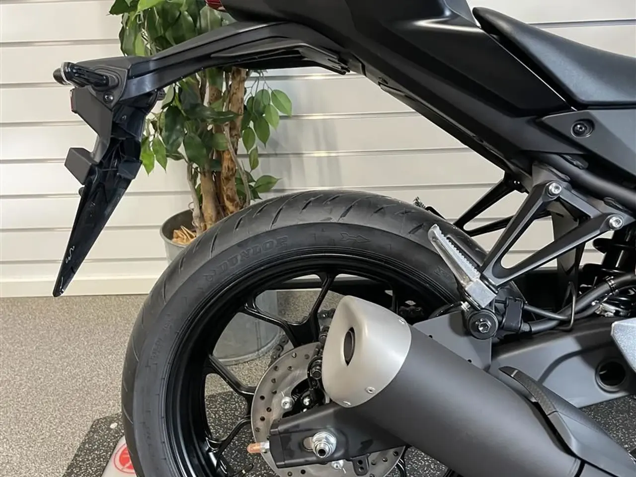 Billede 2 - Yamaha YZF-R3 Midnigt Black