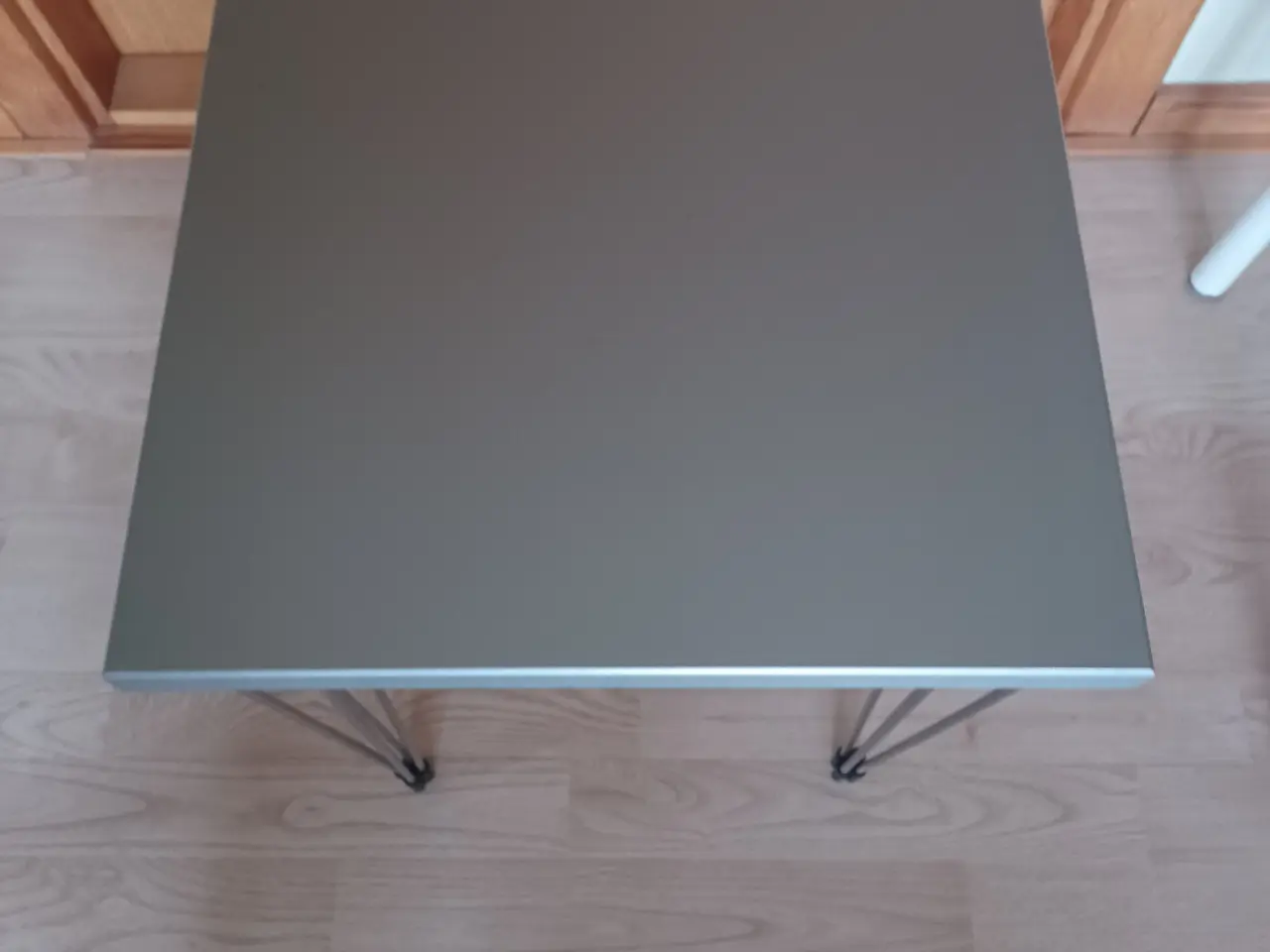Billede 2 - Lille fint bord/sidebord/blomsterbord