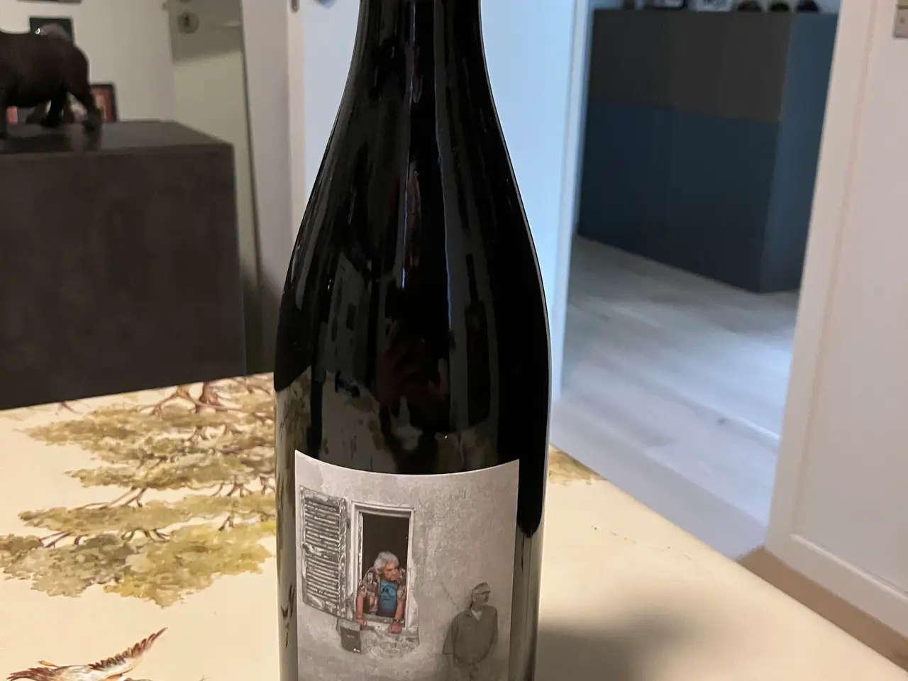 Billede 4 - Rødvin overskud fra fest