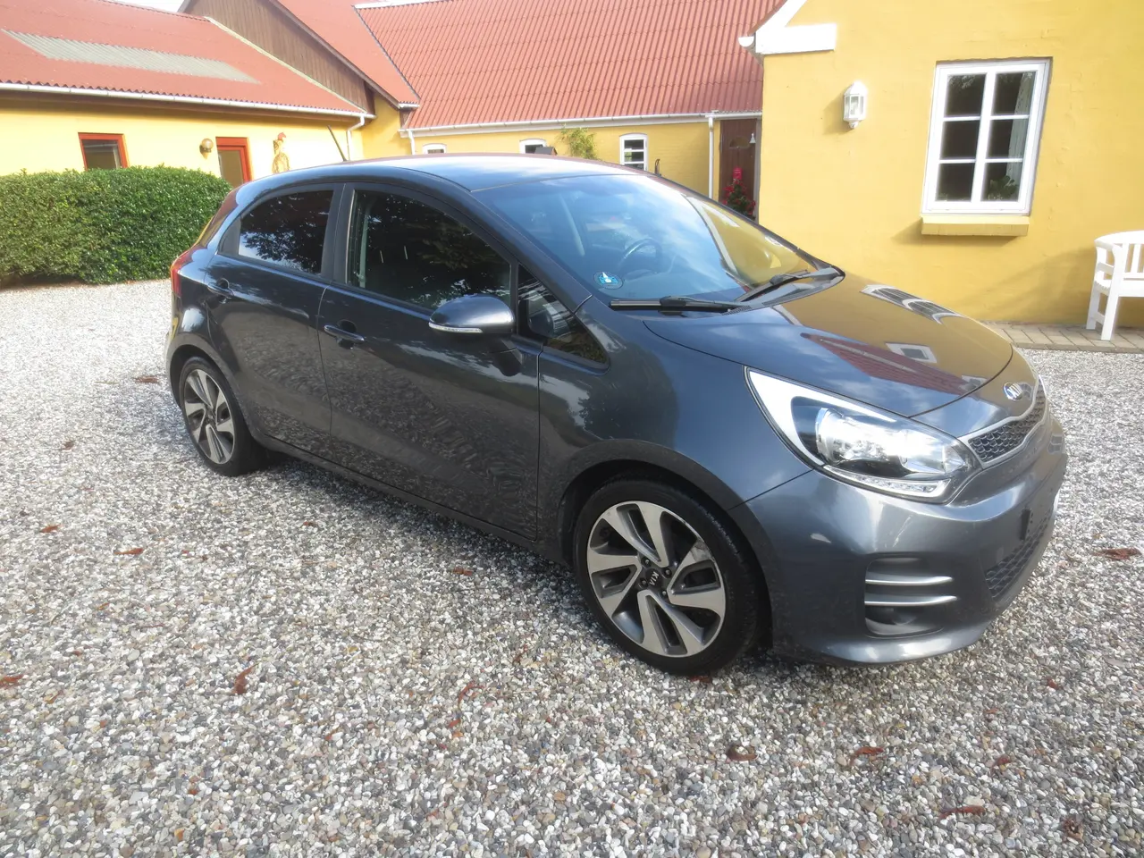 Billede 4 - Pæn Kia Rio 1.2 i År 16 Nysynet.