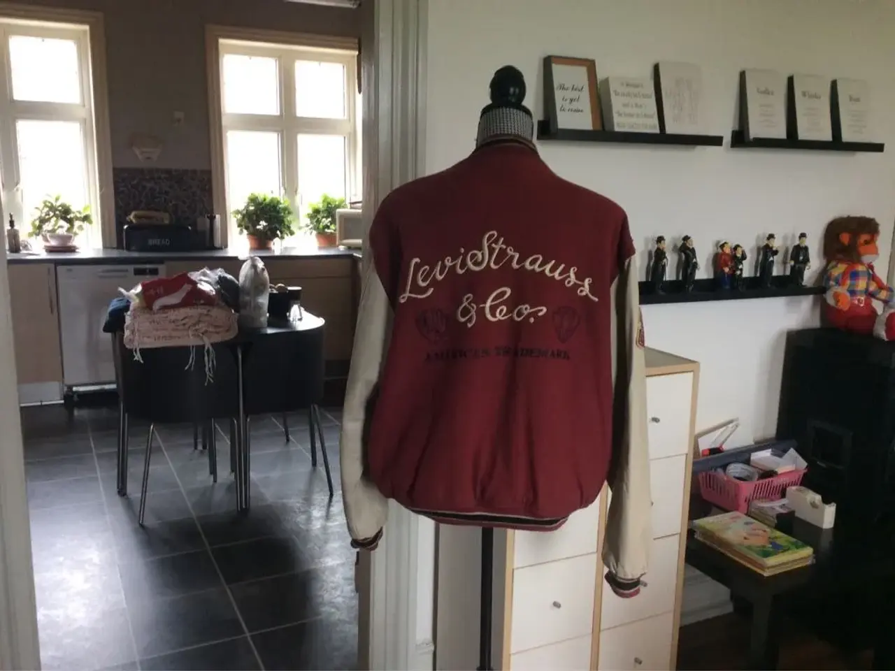 Billede 2 - Levi Strauss Jakke