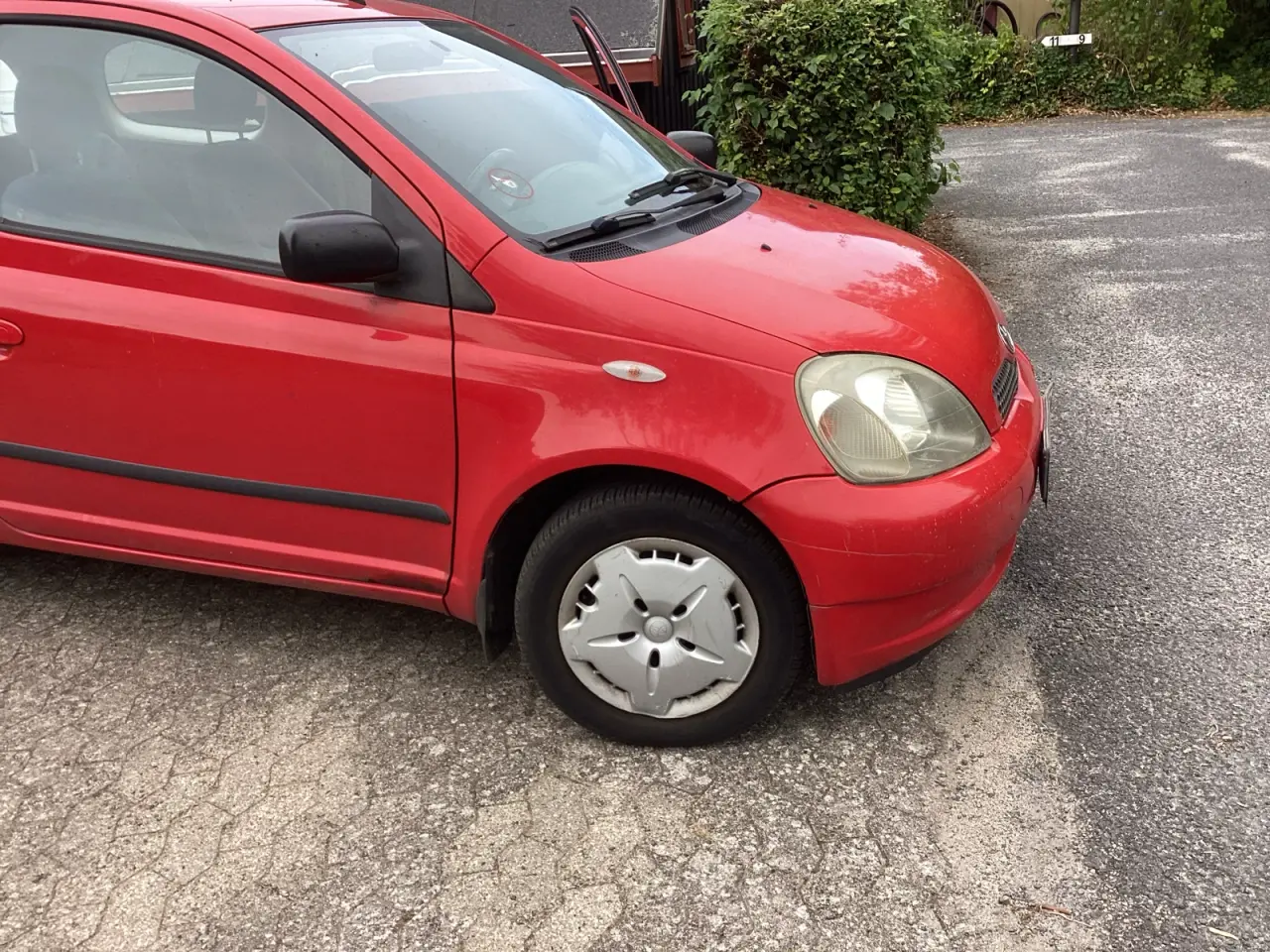 Billede 3 - Velholdt Toyota Yaris 