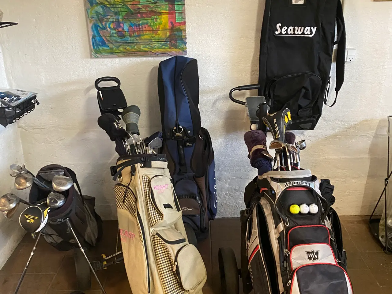 Billede 2 - 2 golfsæt og masser af udstyr.