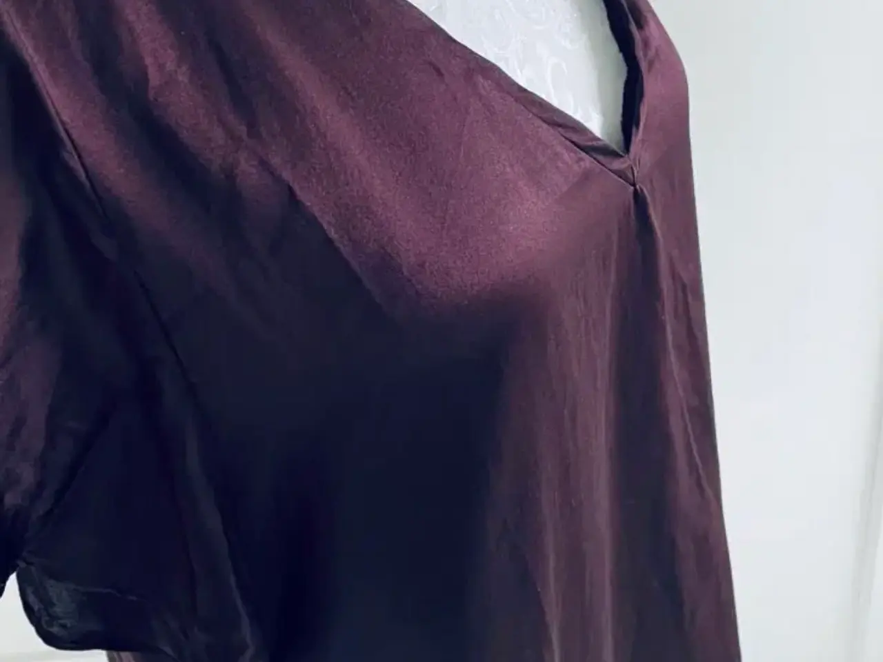 Billede 2 - Gestuz silke bluse