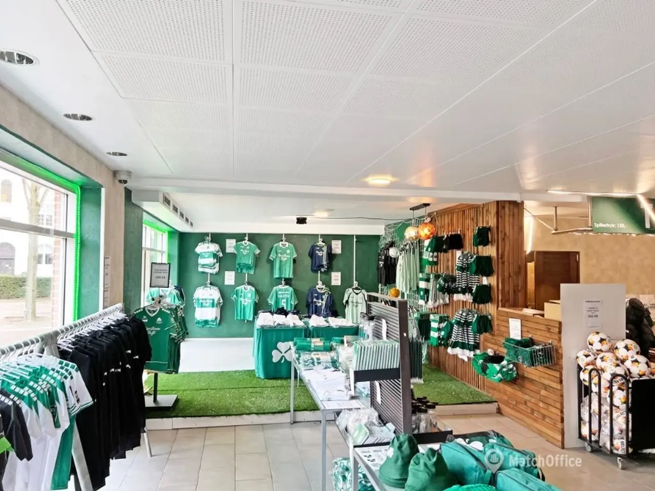 Billede 2 - Godt regulært lejemål til butik - i alt ca. 325 kvm