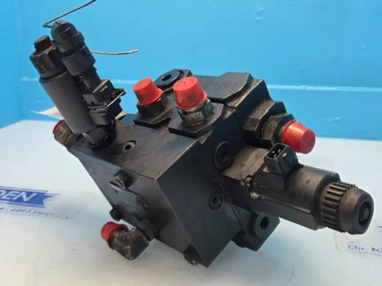 Billede 9 - New Holland CR9.90 Hydraulikventil 87313989