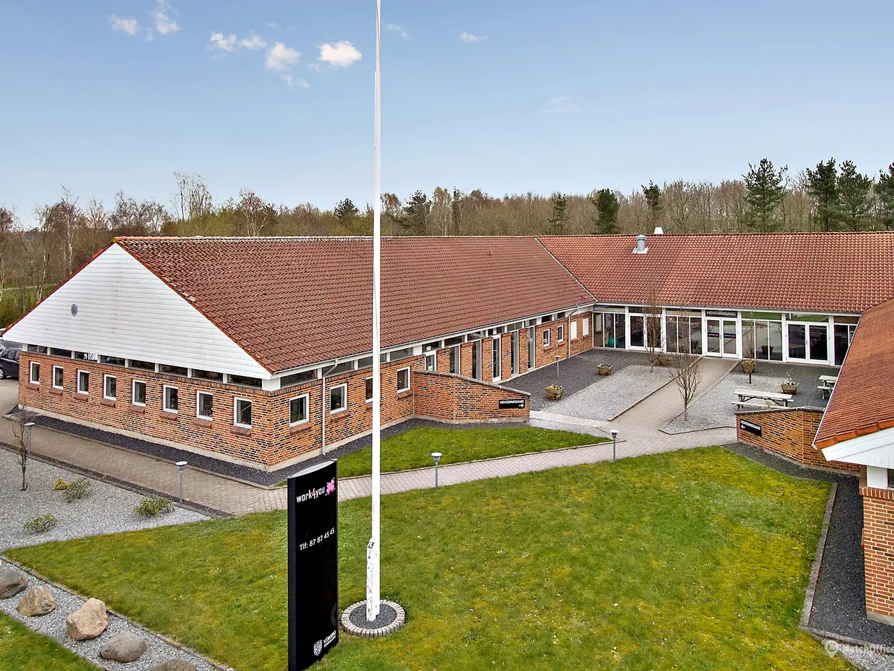 Billede 2 - Kontor. showroom. klinik. undervisning m.m. - i alt 264 kvm